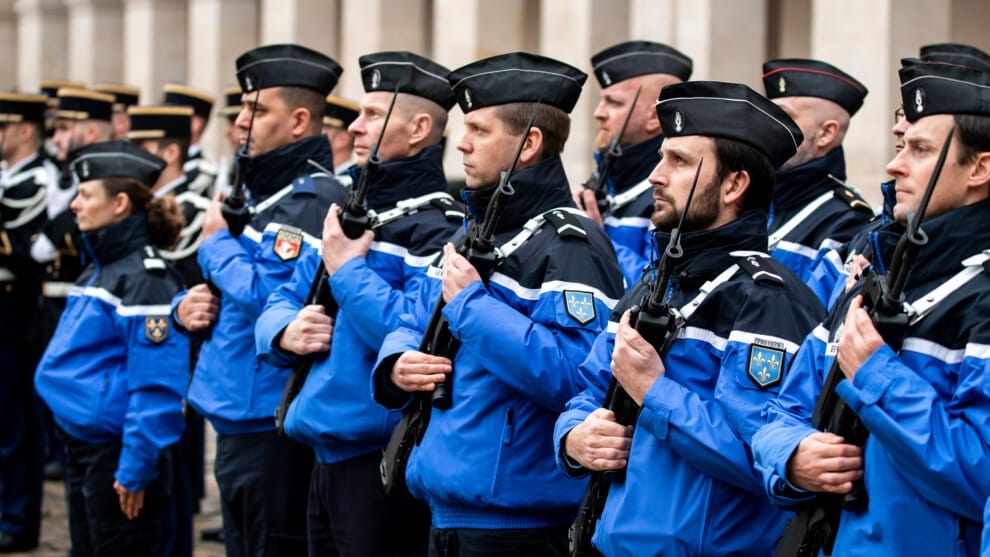 Quels sont les différents grades à la Gendarmerie