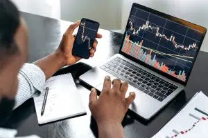 Comment bien gérer son risque lorsqu’on investit dans les crypto monnaies ?