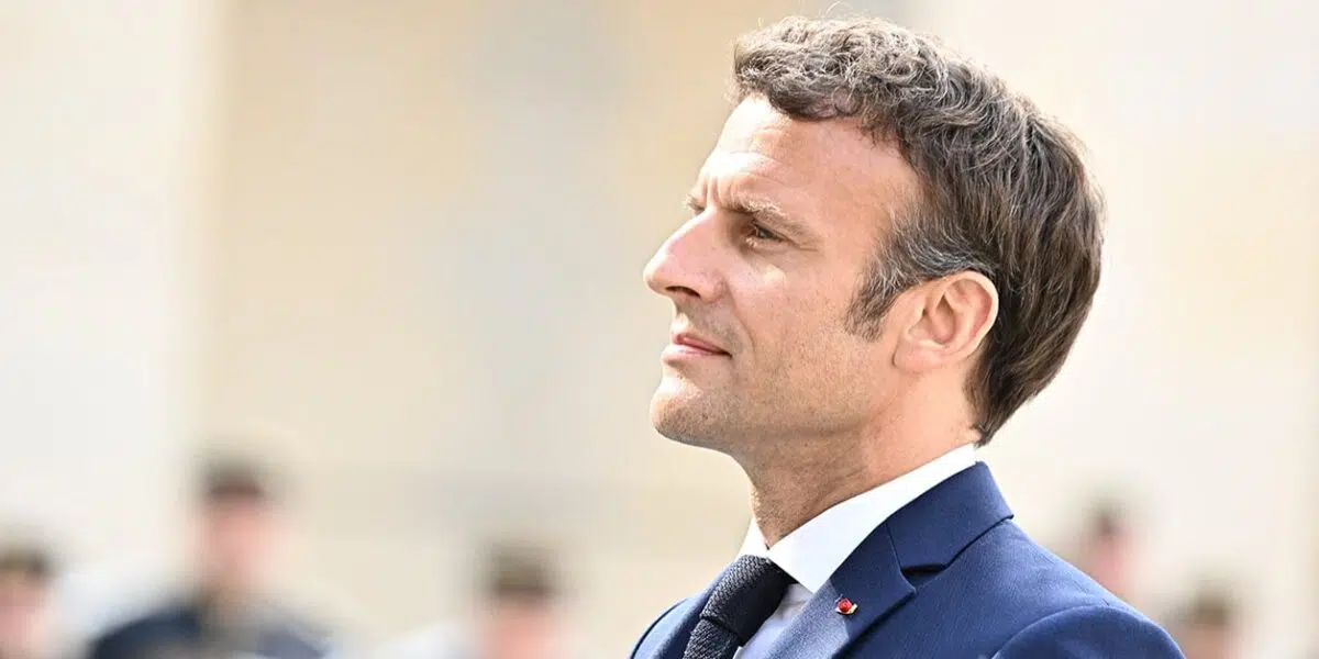 "Scandale à la Française" : Les féministes s'insurgent contre l'appui de Macron accordé à Depardieu