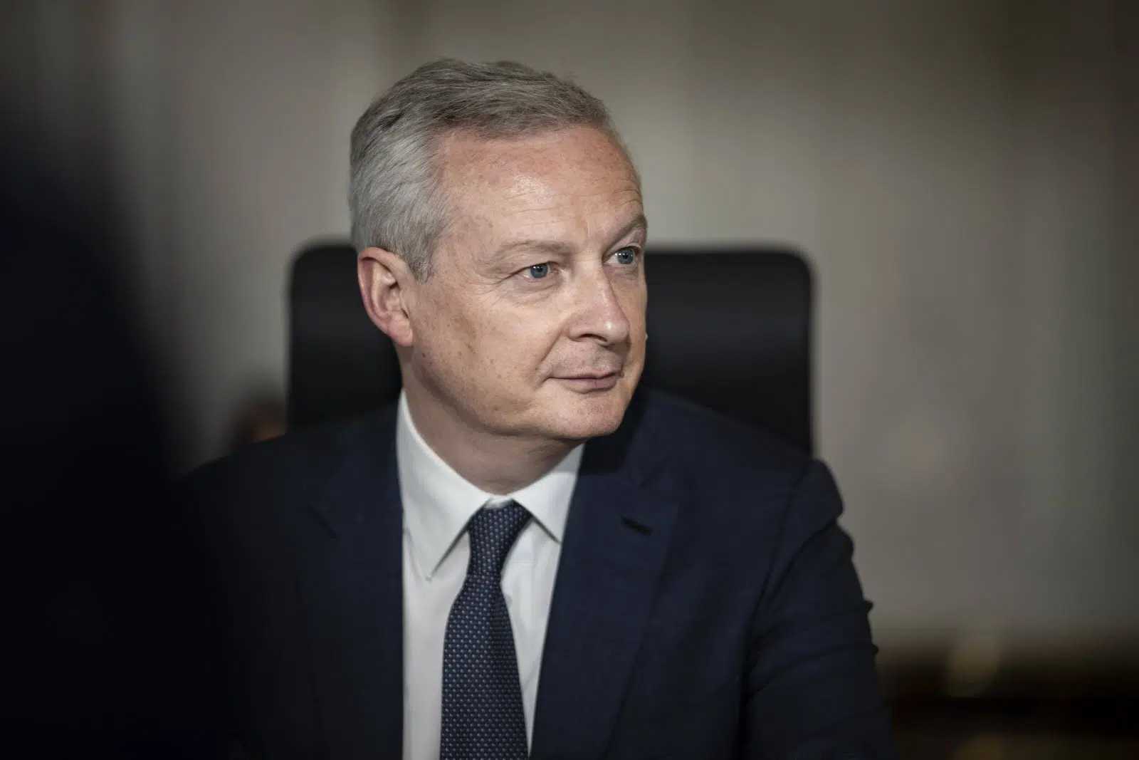 Bruno Le Maire plaide pour la réintroduction de la version Sénat de la Loi sur l'immigration : Un appel vers un changement majeur ?