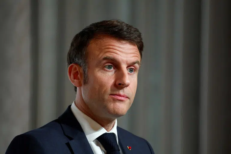 Emmanuel Macron fait entrer l'IVG dans la Constitution: une décision historique gravée dans le marbre de la loi