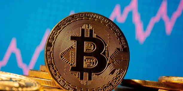 L'adoption effrénée du Bitcoin déclenche une nouvelle vague de Géants !