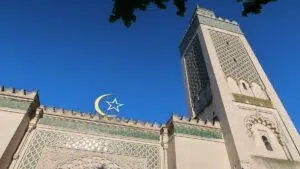 La Grande Mosquée de Paris exhorte la condamnation gouvernementale incontestable des actes antimusulmans
