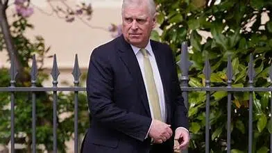 Prince Andrew photographié avant son arrestation historique le 19 février 2026 dans l'affaire Jeffrey Epstein pour transmission de documents confidentiels alors qu'il était émissaire commercial britannique