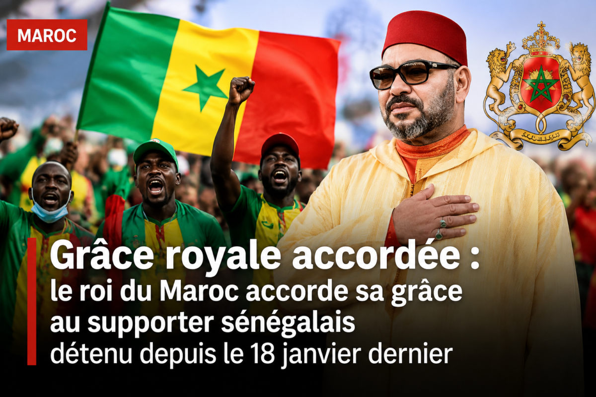 Supporters sénégalais célébrant dans un stade sous les couleurs nationales, avec un symbole institutionnel marocain illustrant la grâce royale accordée à un supporter détenu depuis la CAN 2025.