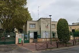 École primaire de Villejuif où plusieurs enfants ont inhalé de la kétamine après la découverte d’une poudre blanche.