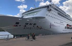 Paquebot de croisière immobilisé à Bordeaux après le décès d’un passager à bord.