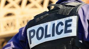 Gilet de policier – Enquête sur l’assassinat d’une mère de famille de 25 ans retrouvée égorgée près d’un canal