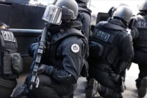 RAID : derrière les accusations visant le numéro 2, le malaise grandissant autour des signalements dans la police