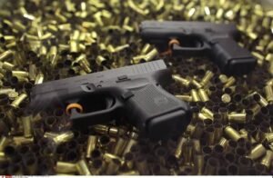 Gare de Lyon : arrêté avec 35 pistolets, le poids de ses bagages a attiré les douaniers