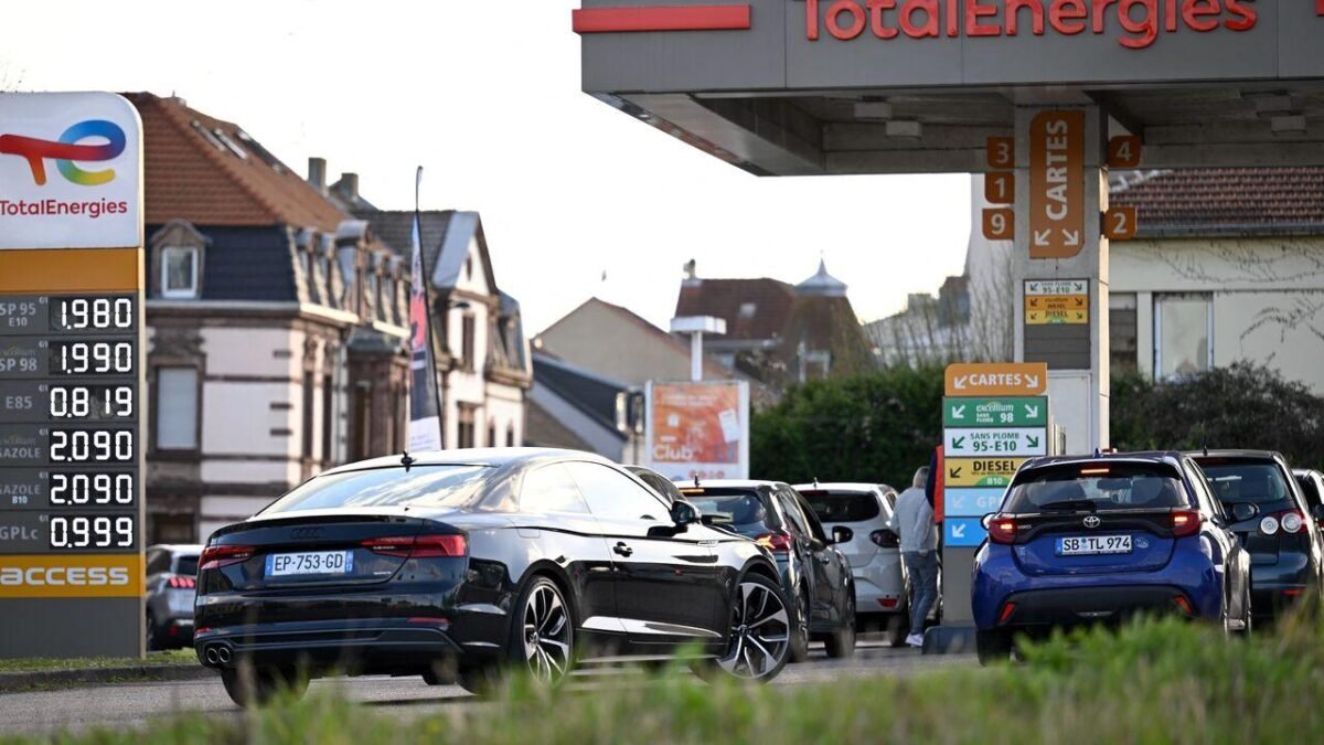 Aide carburant de 100 euros pour les grands rouleurs