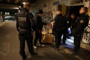 Paris : le couvre-feu reconduit à République et aux Halles, « aussi longtemps que cela sera nécessaire »