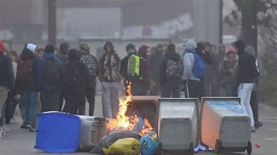Incendie au lycée Nelson Mandela à Nantes le 1er octobre 2026